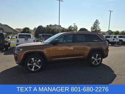 New 2026 Jeep Grand Cherokee Limited w/ Luxury Tech Group II AWD/4WD image 3