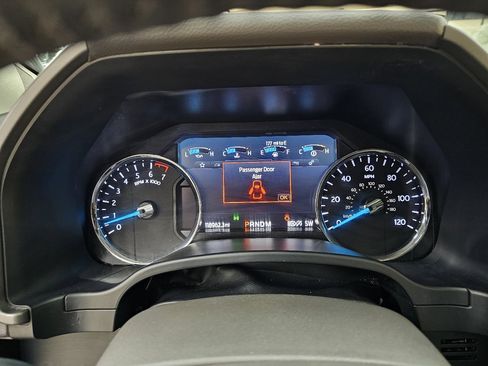 Used 2020 Ford Expedition XLT w/ Equipment Group 202A image 33