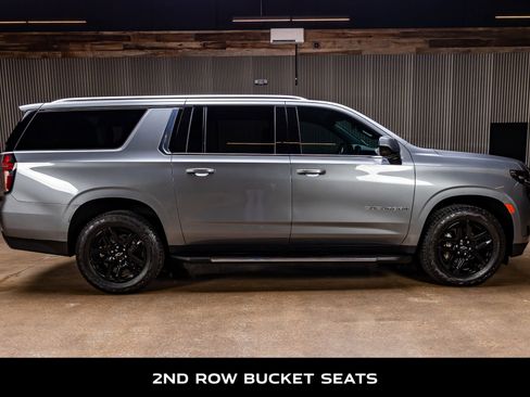 Used 2021 Chevrolet Suburban LT AWD/4WD image 10