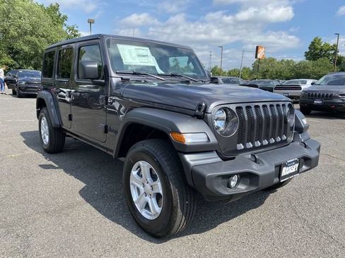 Used 2022 Jeep Wrangler Unlimited Sport AWD/4WD image 7
