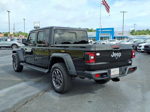 Used 2022 Jeep Gladiator Overland w/ Popular Equipment Package AWD/4WD image 15