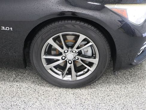 Used 2017 INFINITI Q50 Signature Edition RWD image 5