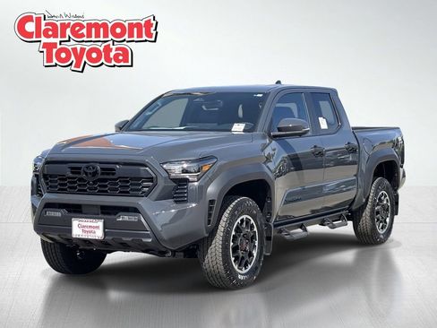 Used 2026 Toyota Tacoma TRD Off-Road w/ TRD Off Road Premium Package AWD/4WD image 1