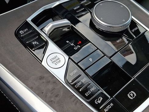 New 2026 BMW X5 xDrive40i w/ Premium Package image 13