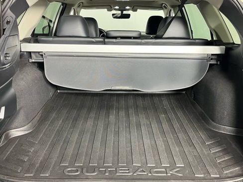 Used 2019 Subaru Outback 2.5i Limited w/ Popular Package #2 image 28