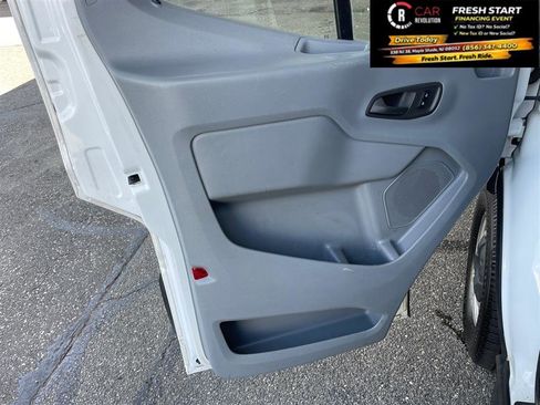 Used 2019 Ford Transit 250 130 Low Roof RWD image 29