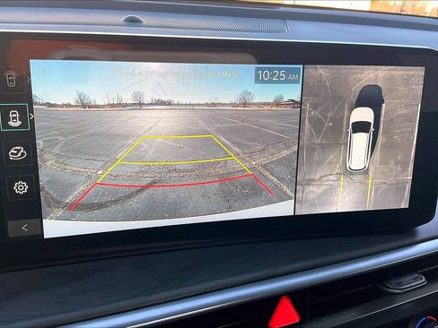 Used 2025 Kia Sorento SX image 26