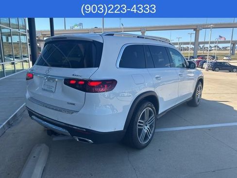 Used 2025 Mercedes-Benz GLS 450 4MATIC image 7