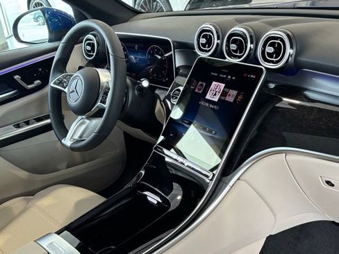 Used 2026 Mercedes-Benz GLC 300 image 22