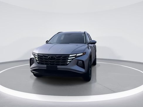 Used 2022 Hyundai Tucson SEL w/ Convenience + Premium Package image 2