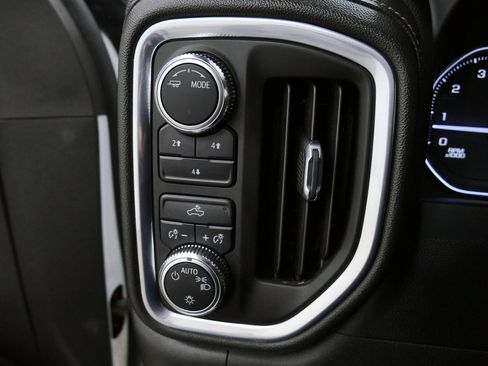 Used 2022 GMC Sierra 2500 SLE w/ X31 Off-Road Package image 27