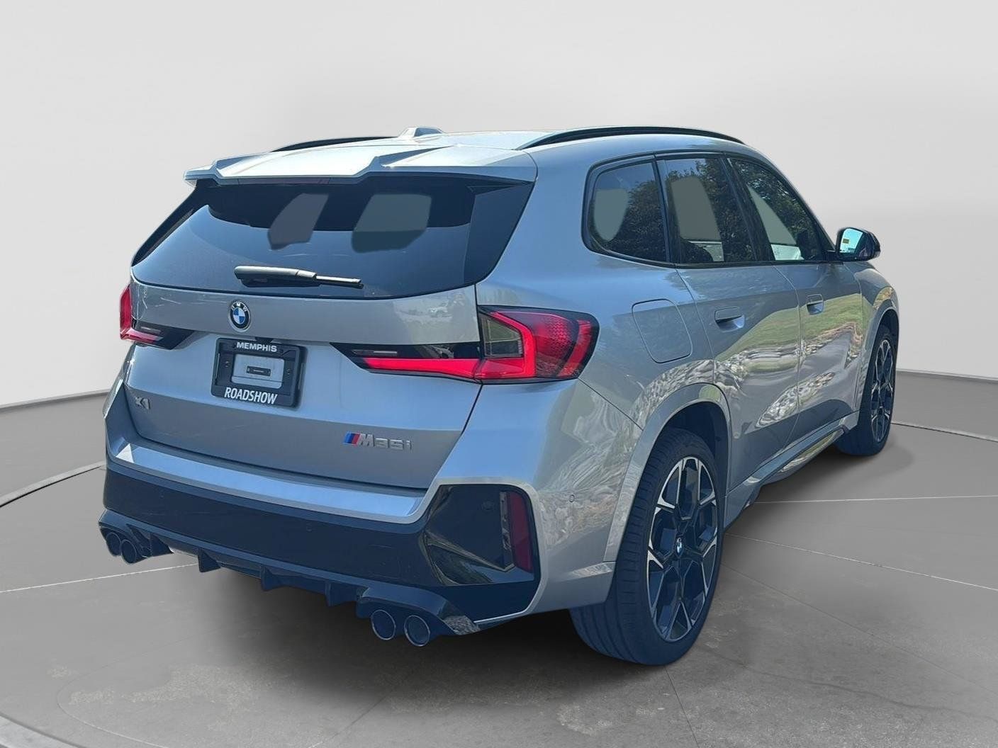 Used 2026 BMW X1 M35i w/ Technology Package AWD/4WD image 3