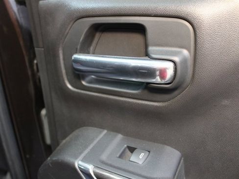 Used 2019 Chevrolet Silverado 1500 LTZ image 11