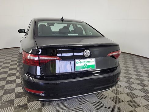 Used 2021 Volkswagen Jetta SE FWD image 6