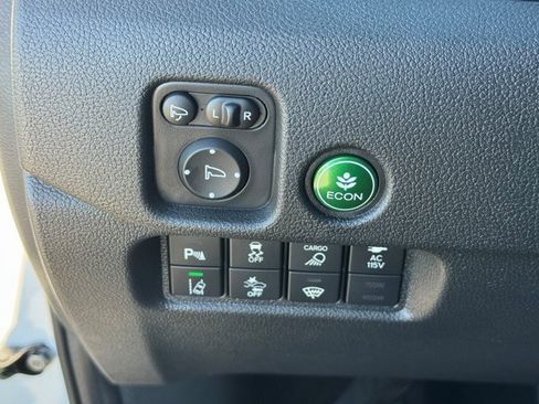 Certified 2025 Honda Ridgeline Black Edition image 31