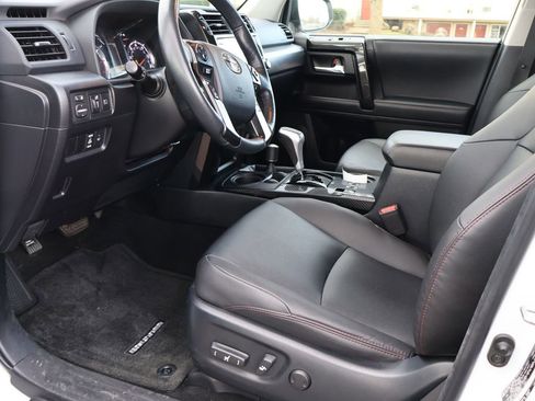 Used 2024 Toyota 4Runner TRD Off-Road Premium w/ Moonroof Package image 4