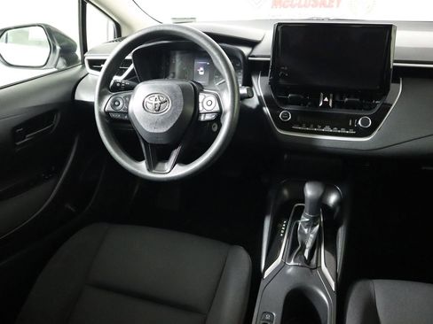 Used 2023 Toyota Corolla LE image 27