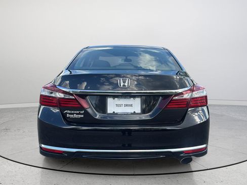 Used 2017 Honda Accord LX image 6