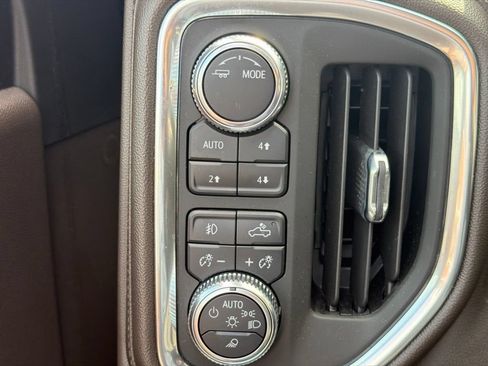 Used 2021 GMC Sierra 3500 Denali w/ Denali Ultimate Package AWD/4WD image 23