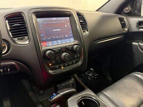 Used 2020 Dodge Durango R/T w/ Technology Group AWD/4WD image 18