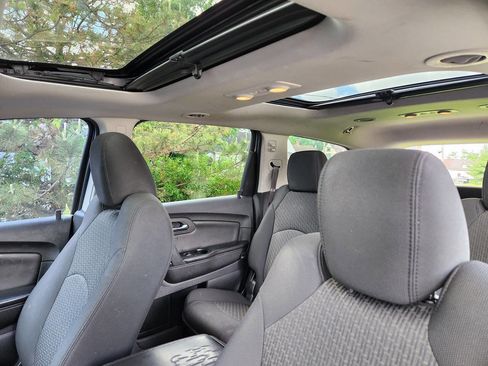 Used 2012 Chevrolet Traverse LT w/ All-Star Edition FWD image 21