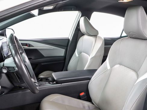 Used 2025 Toyota Camry SE FWD image 22