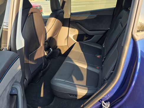 Used 2026 Tesla Model Y AWD image 11