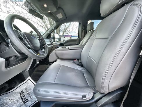 Used 2018 Ford F250 XLT image 17