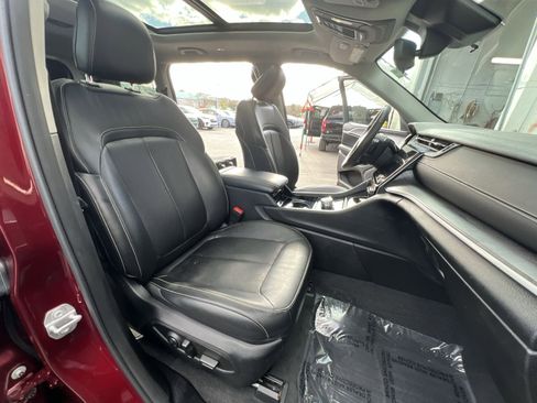 Used 2021 Jeep Grand Cherokee L Limited image 27