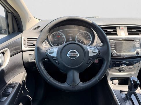 Used 2018 Nissan Sentra SV FWD image 6