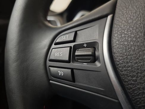 Used 2018 BMW 330i xDrive Sedan AWD/4WD image 19
