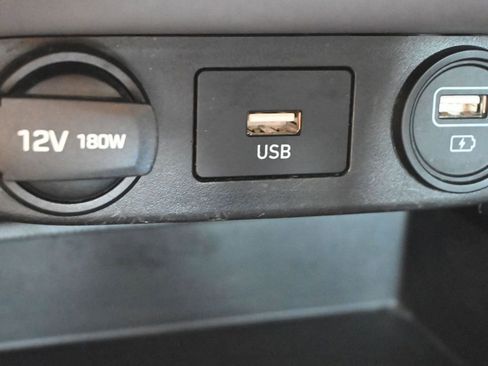 Used 2023 Hyundai Elantra SEL FWD image 32