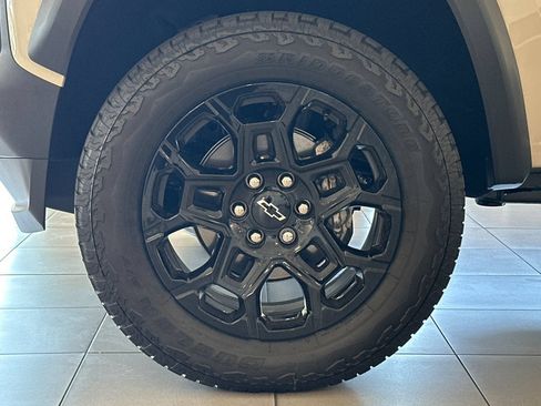 New 2026 Chevrolet Colorado Trail Boss AWD/4WD image 22