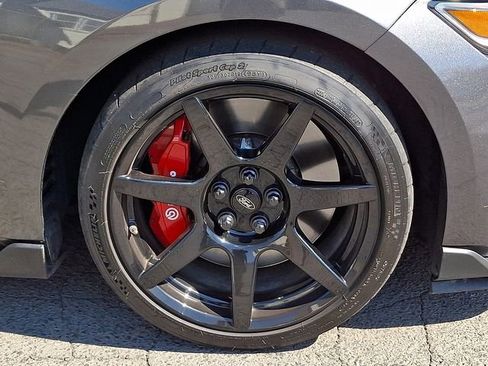 Used 2019 Ford Mustang Shelby GT350R w/ GT350R Equipment Group 920A image 8