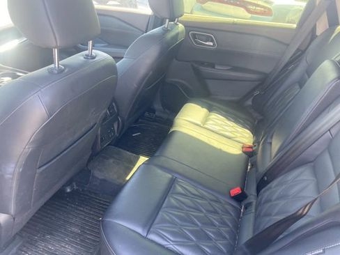 Used 2023 Nissan Rogue Platinum w/ Platinum Premium Package FWD image 11