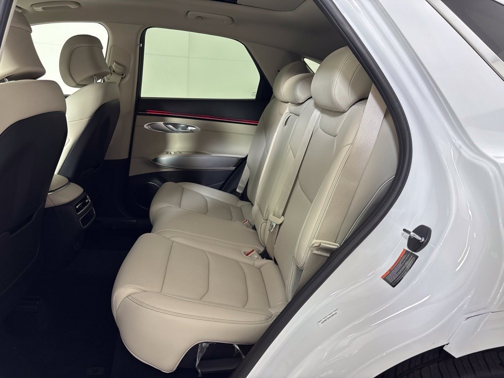 New 2027 Genesis GV70 2.5T Select AWD/4WD image 18