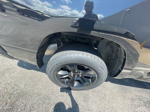 Used 2022 RAM 1500 Big Horn AWD/4WD image 9
