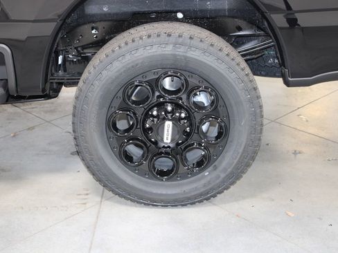 New 2026 Ford F250 Lariat w/ Black Appearance Package image 20