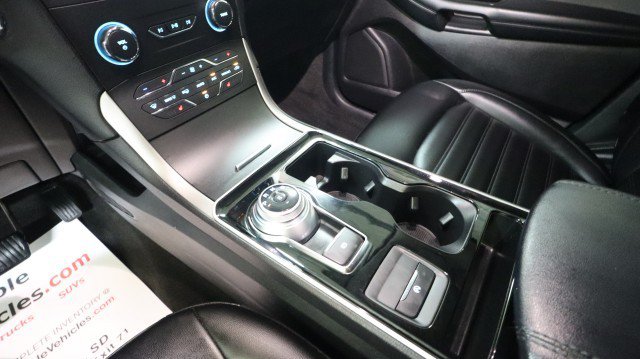 Used 2020 Ford Edge SEL w/ Convenience Package AWD/4WD image 18