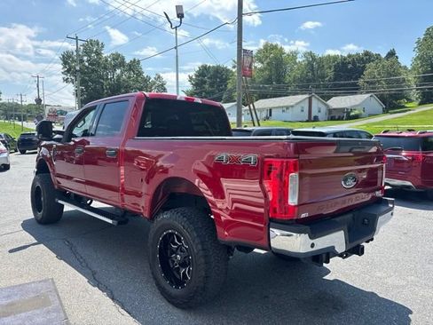 Used 2019 Ford F250 XLT w/ XLT Value Package AWD/4WD image 4
