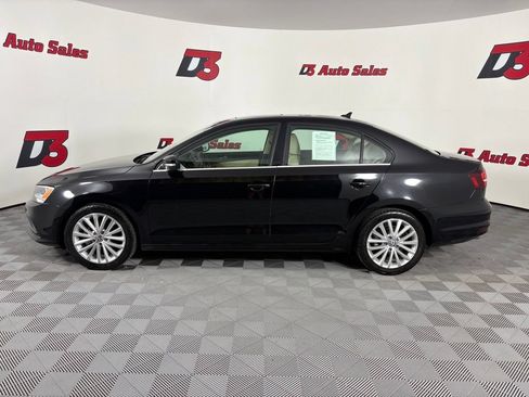 Used 2016 Volkswagen Jetta SEL FWD image 3