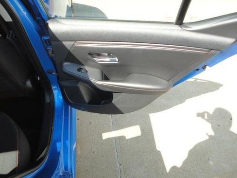 Used 2021 Nissan Sentra SR image 14