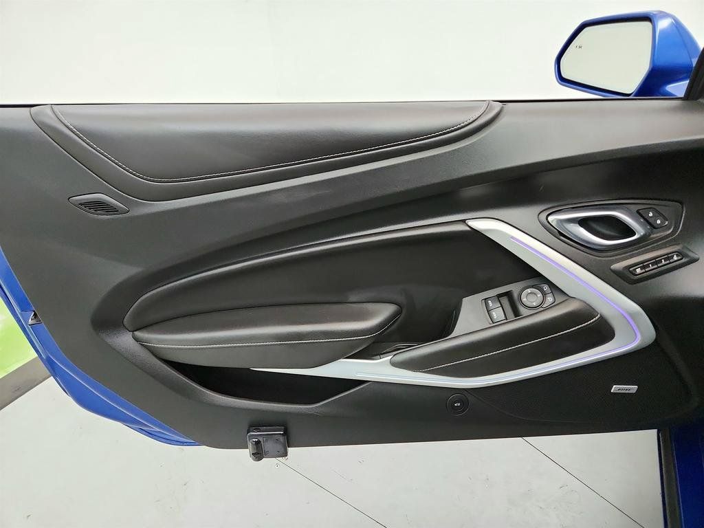 Used 2019 Chevrolet Camaro SS RWD image 21