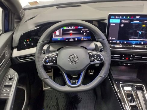 New 2026 Volkswagen Golf image 38