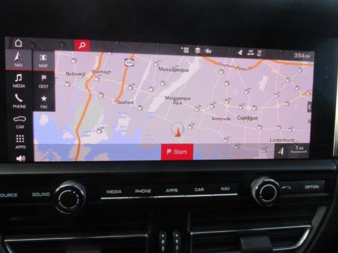 Used 2020 Porsche Macan S image 90