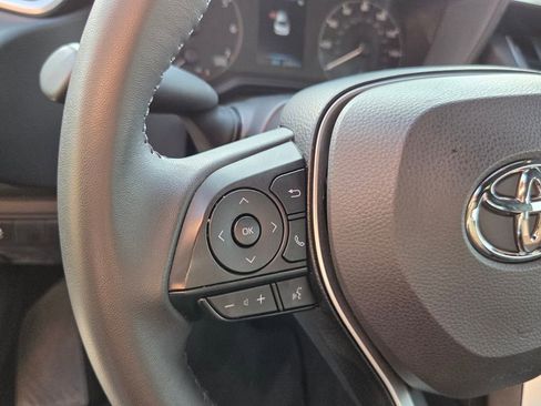 Used 2025 Toyota Corolla SE image 21