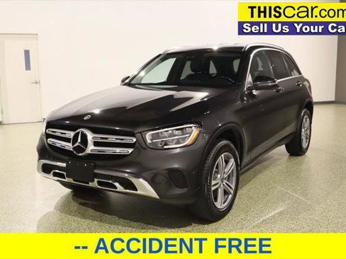 Used 2022 Mercedes-Benz GLC 300 4MATIC image 3