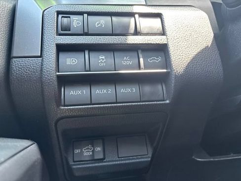 Used 2024 Toyota Tacoma TRD Sport AWD/4WD image 14