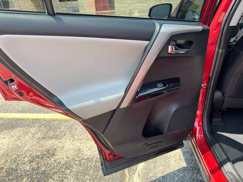 Used 2017 Toyota RAV4 Limited w/ Advanced Technology Package FWD image 31