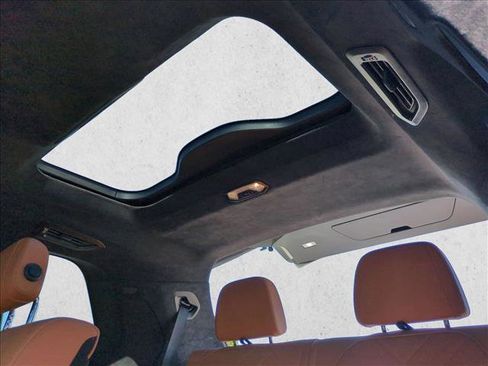 Used 2023 BMW X7 xDrive40i w/ M Sport Package image 22